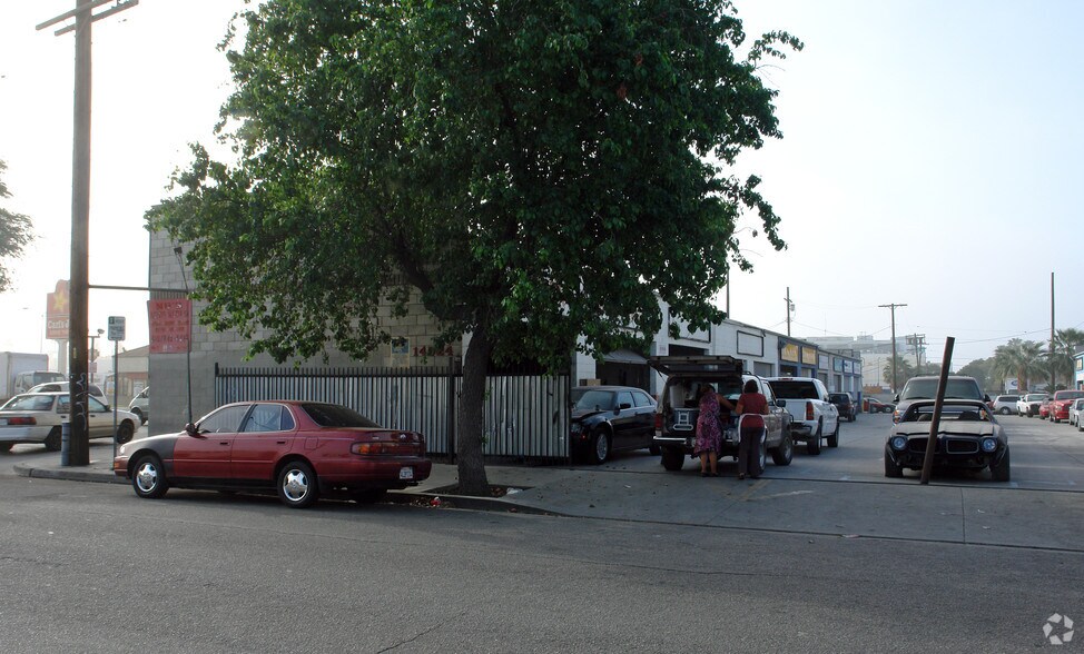 14524 Keswick St, Van Nuys, CA à louer - Photo du bâtiment - Image 3 de 3