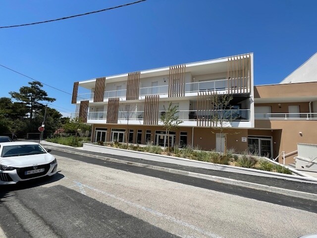 4 Rue Lamartine, Rognac for sale Primary Photo- Image 1 of 5