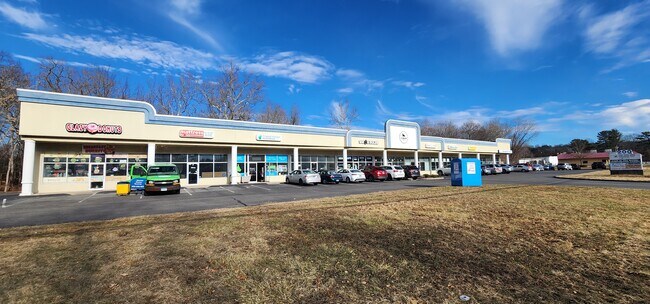 Plus de détails pour 200 Church St, Wallingford, CT - Commerce de détail à louer