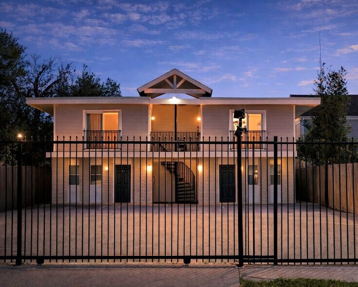 1421 Marshall St, Houston, TX for sale - Building Photo - Image 1 of 2