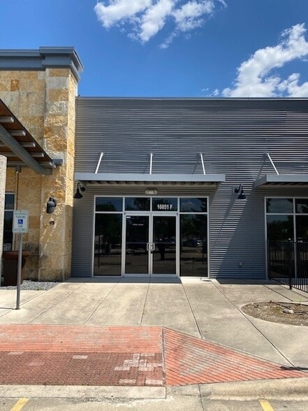 16051 Dessau Rd, Pflugerville, TX à louer - Photo du bâtiment - Image 2 de 9