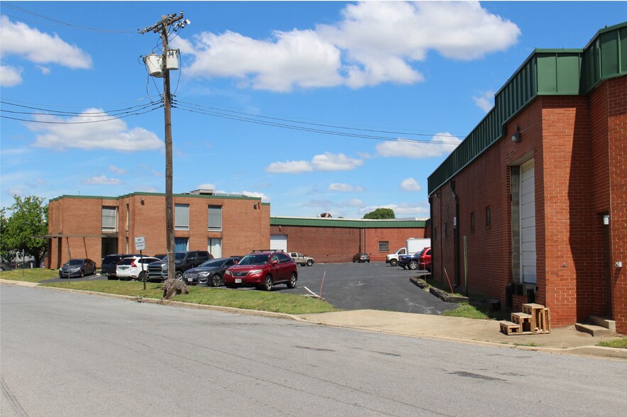 5102-5124 Frolich Ln, Hyattsville, MD for sale - Building Photo - Image 3 of 4