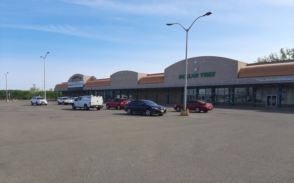 10504 Bennett Rd, Dunkirk, NY for lease - Building Photo - Image 2 of 4