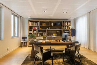 46 Rue De Lille, Paris for sale Interior Photo- Image 2 of 5