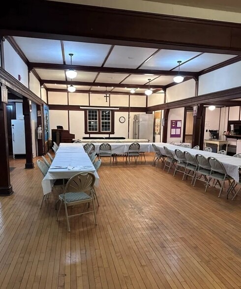 153 S 1st St, Fulton, NY for lease - Interior Photo - Image 2 of 15