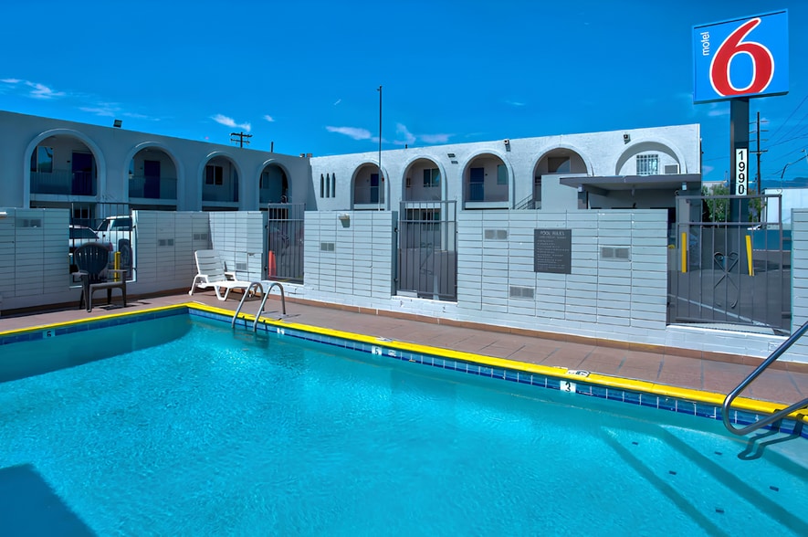 1990 S Craycroft Rd, Tucson, AZ for sale - Building Photo - Image 2 of 11