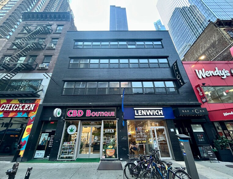 940 Eighth Ave, New York, NY à louer - Photo du bâtiment - Image 2 de 4