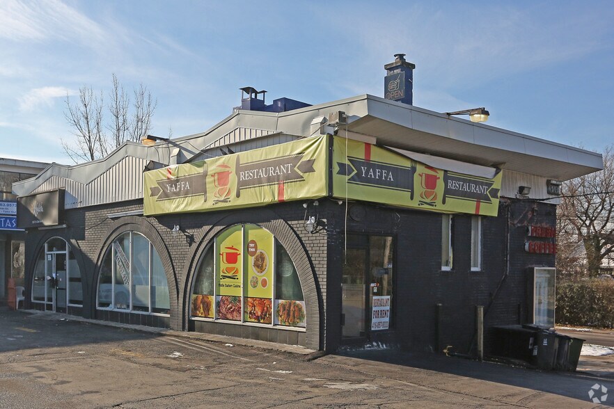 3537 St Clair Ave E, Toronto, ON à vendre - Photo principale - Image 1 de 1