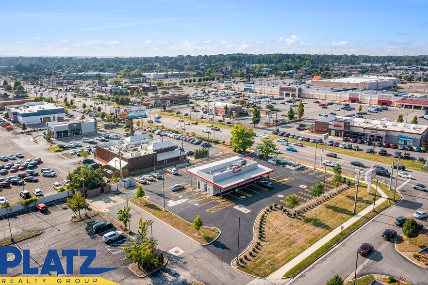 1247 Boardman Poland Rd, Youngstown, OH à vendre - Photo du bâtiment - Image 2 de 8