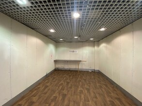 Broadway, London for lease Interior Photo- Image 2 of 8