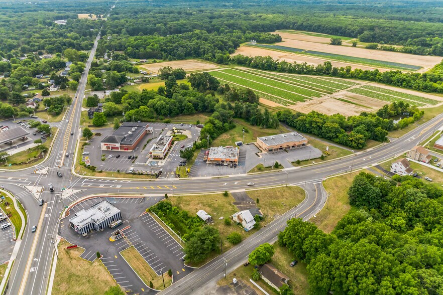 369 Delsea Dr, Malaga, NJ à louer - Photo du bâtiment - Image 3 de 15