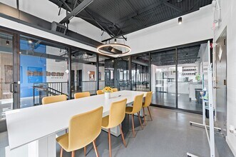 449 E Lafayette St, Norristown, PA à louer Photo du bâtiment- Image 2 de 3