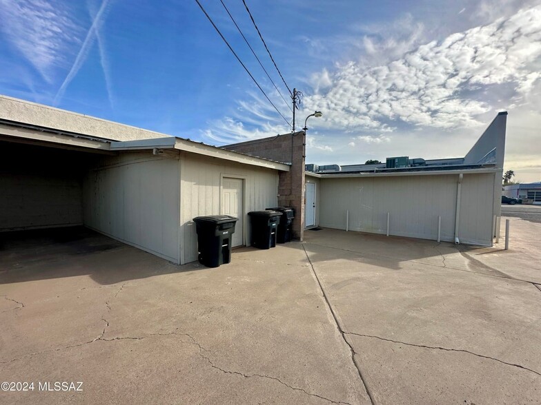 1204 W Thatcher Blvd, Safford, AZ for sale - Building Photo - Image 2 of 11