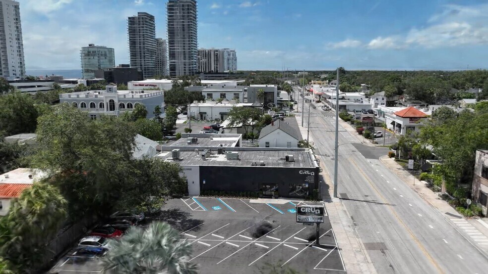 2506-2510 S MacDill Ave, Tampa, FL à louer - Vidéo sur l’inscription commerciale - Image 3 de 22