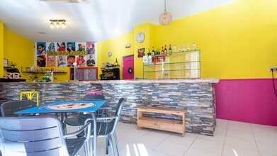 Alcalá de, 28806, Alcalá de Henares, Madrid for lease Interior Photo- Image 1 of 30