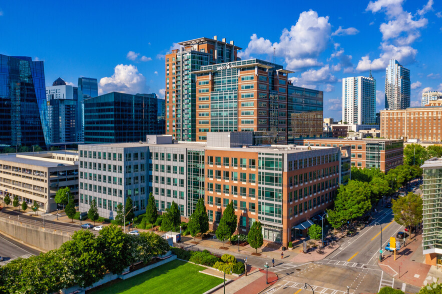 75 5th St NW, Atlanta, GA à vendre - Photo du bâtiment - Image 1 de 1