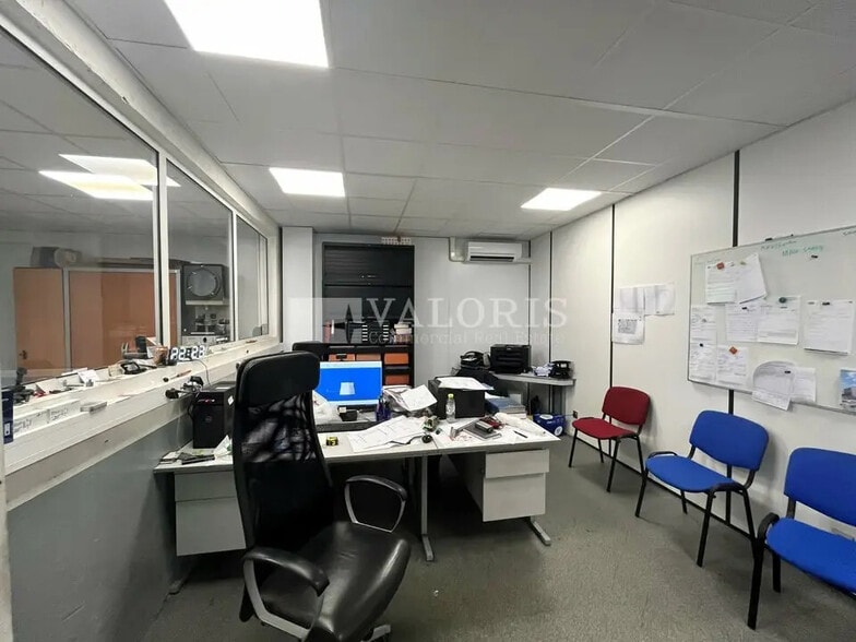 Flex in Saint-Priest for sale - Interior Photo - Image 2 of 4