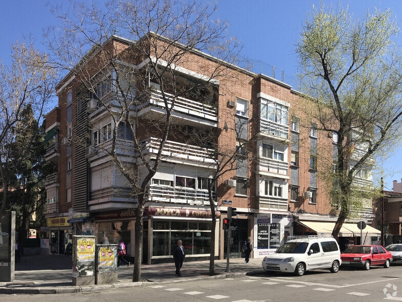 Calle De Federico Grases, 1, Madrid, Madrid for lease - Primary Photo - Image 1 of 2