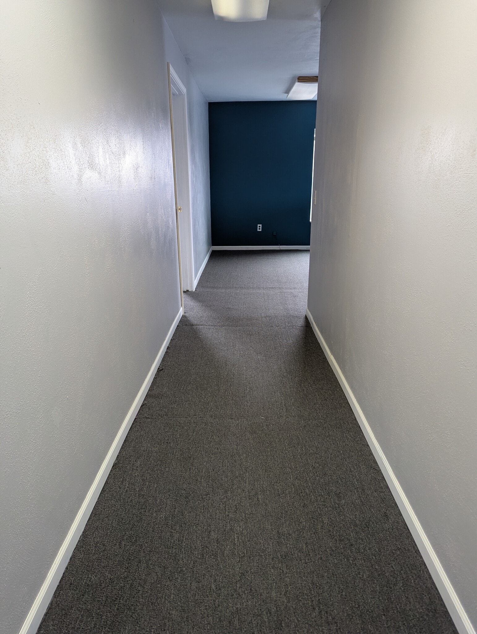 311 E Wisconsin St, Portage, WI for lease Interior Photo- Image 1 of 7