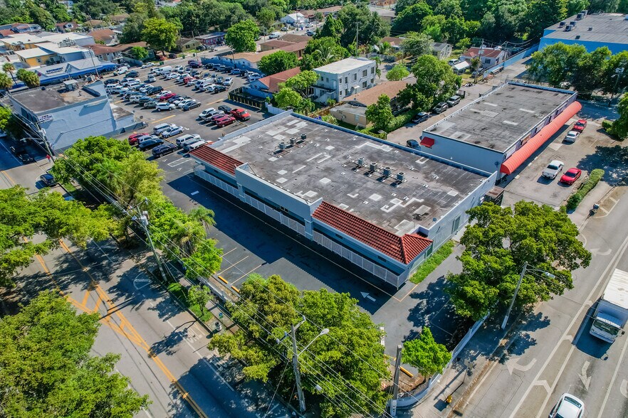 2901 NW 17th Ave, Miami, FL for lease - Building Photo - Image 1 of 73