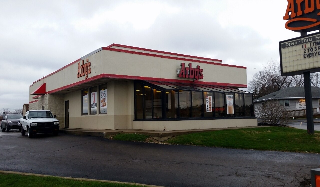 1203 N Cass St, Wabash, IN à vendre Photo principale- Image 1 de 1