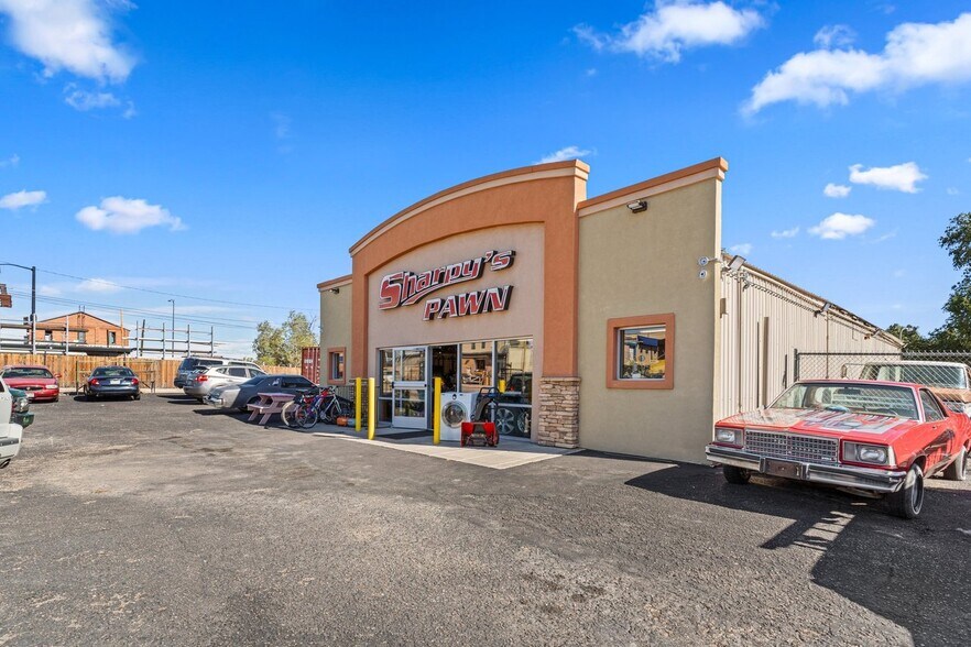 224 N Chester Ave, Pueblo, CO à vendre - Photo du bâtiment - Image 1 de 14
