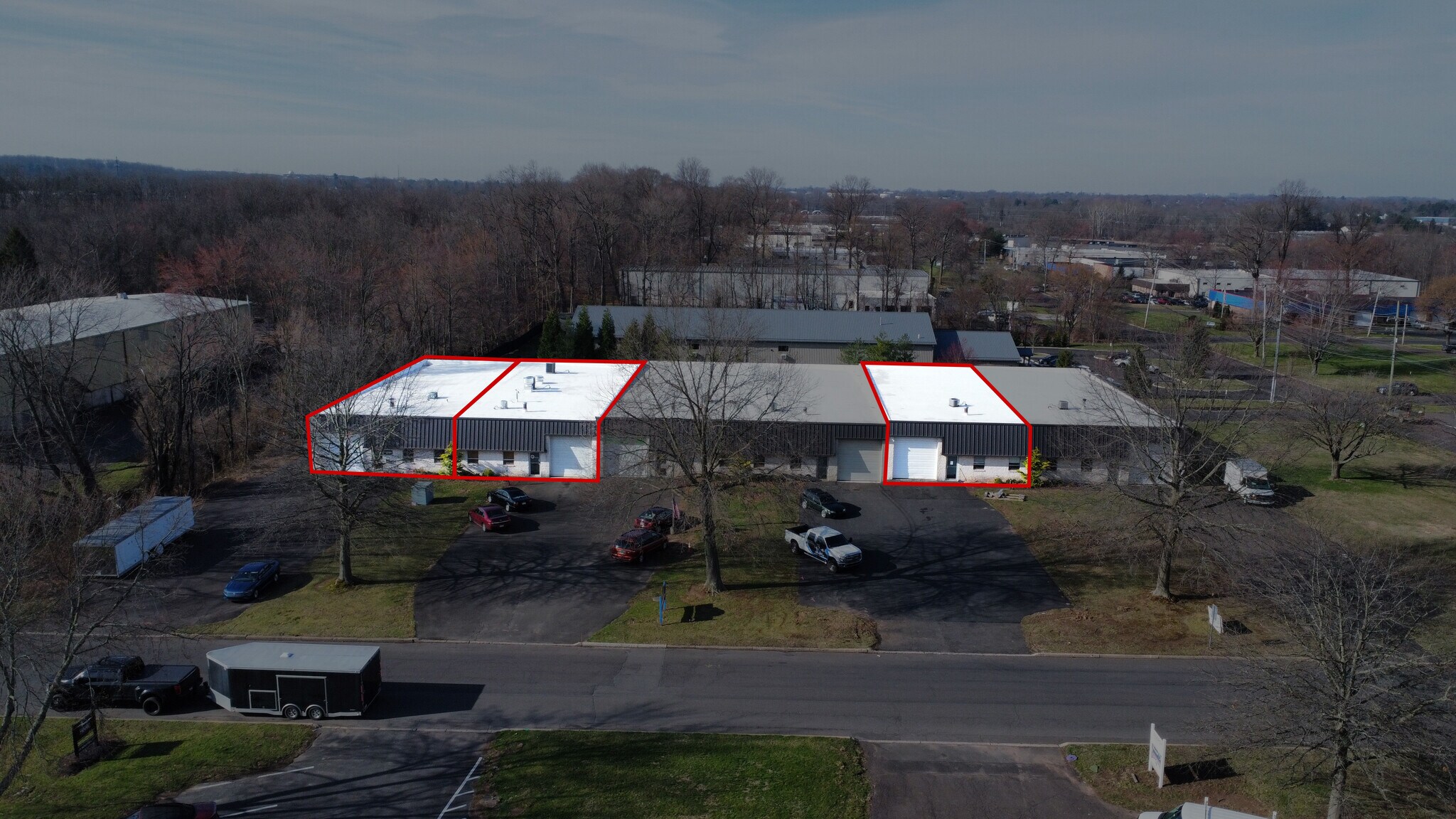 120-130 Industrial Dr, Warminster Township, PA à louer Photo du bâtiment- Image 1 de 4