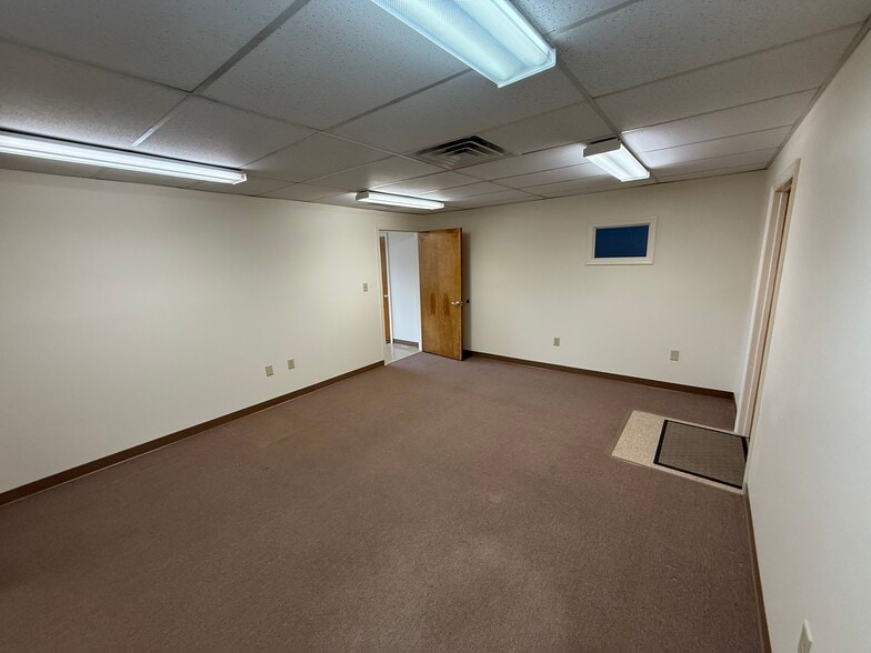 2100-2122 W Central Blvd, Orlando, FL for lease - Building Photo - Image 3 of 5