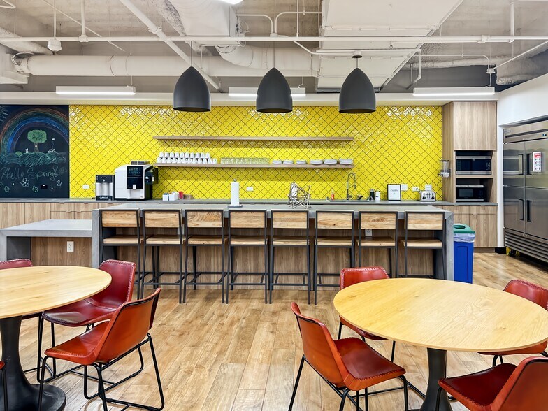 3232 McKinney Ave, Dallas, TX à louer - Photo intérieure - Image 1 de 17