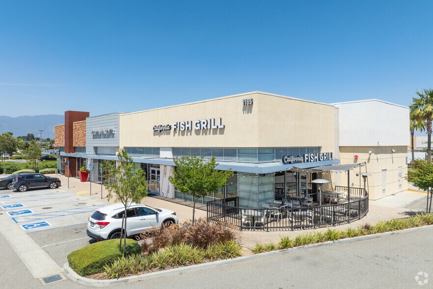 1185 Renaissance Pky, Rialto, CA à louer - Photo principale - Image 1 de 6