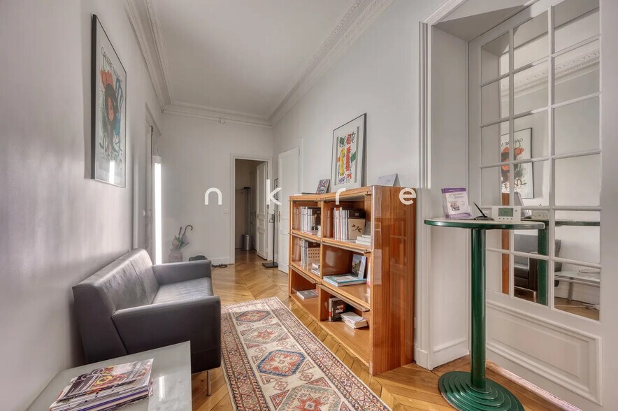 Bureau dans Paris à vendre - Photo du bâtiment - Image 3 de 14