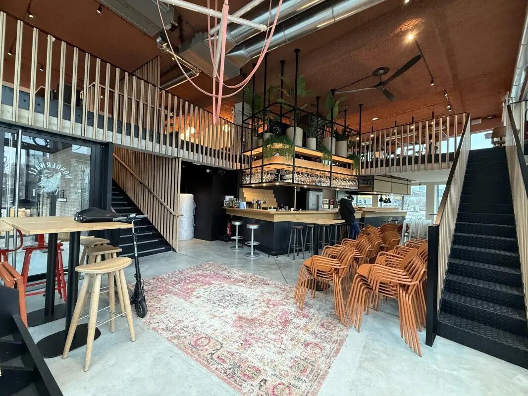 Commerce de détail dans Ivry-sur-Seine à louer Photo du bâtiment- Image 1 de 7