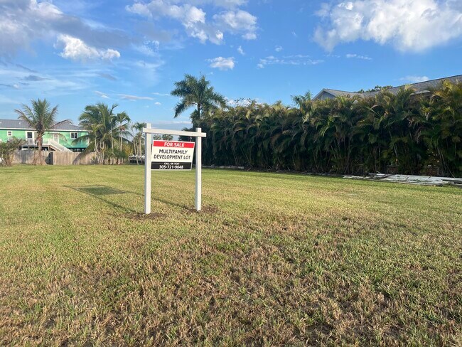 More details for 504 Buckner N ave, Everglades City, FL - Land for Sale