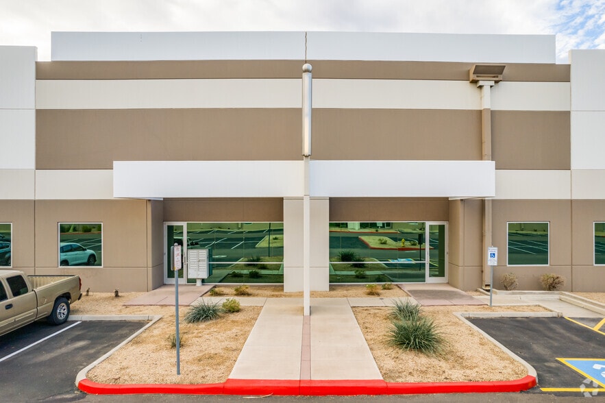 405 N 75th Ave, Phoenix, AZ for lease - Building Photo - Image 2 of 5
