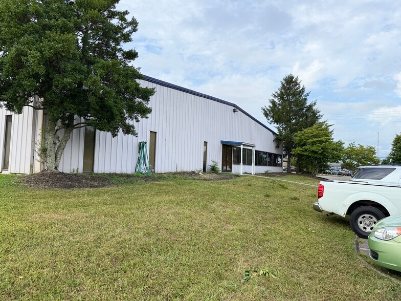 10624 Dutchtown Rd, Knoxville, TN à louer - Photo du bâtiment - Image 2 de 5