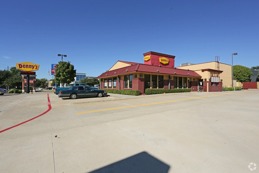 4567 Frankford Rd, Dallas, TX for lease - Primary Photo - Image 1 of 4