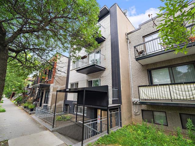 6806 Rue Clark, Montréal, QC for sale Primary Photo- Image 1 of 1