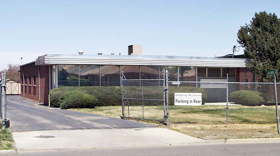 5961 E 38th Ave, Denver, CO à vendre - Photo du bâtiment - Image 2 de 4