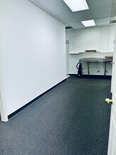 210-228 W Sunshine St, Springfield, MO à louer Photo intérieure- Image 2 de 7