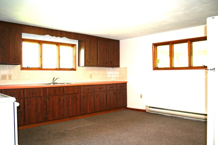 208 Theatre Rd, Carrolltown, PA à vendre - Photo du bâtiment - Image 2 de 23