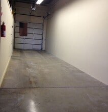 28039 W Commercial Ave, Lake Barrington, IL for lease Interior Photo- Image 1 of 4