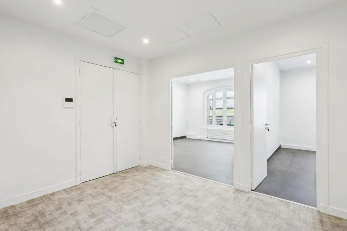 34 Avenue De La Motte-Picquet, Paris, PAR 75007 - - - Photo intérieure - Image 2 of 5