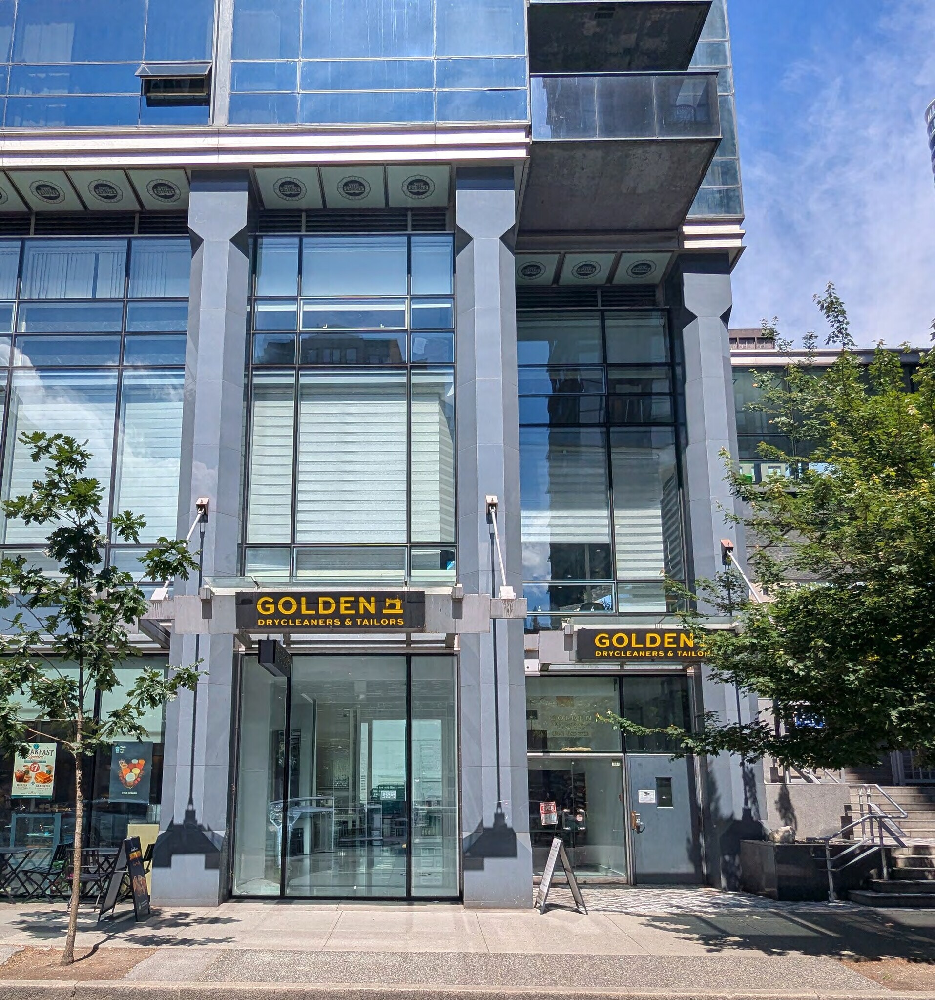 1000 Burrard St, Vancouver, BC à louer Photo principale- Image 1 de 6