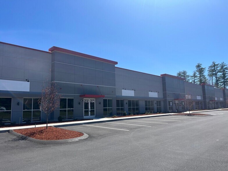 400 Innovative Way, Nashua, NH à louer - Photo du bâtiment - Image 2 de 9