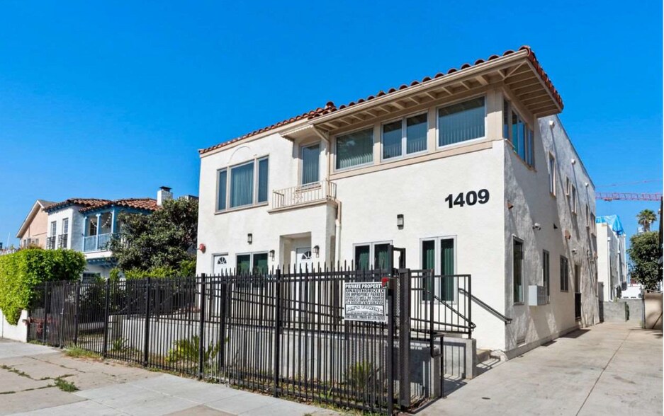 1409 N Hobart Blvd, Los Angeles, CA à vendre - Photo du bâtiment - Image 2 de 14