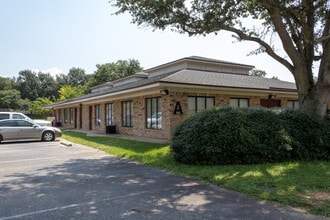 6706 N 9th Ave, Pensacola, FL for lease Interior Photo- Image 1 of 7