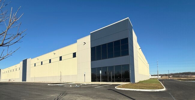 Plus de détails pour 37988 Avon Commerce Pky, Avon, OH - Industriel à louer