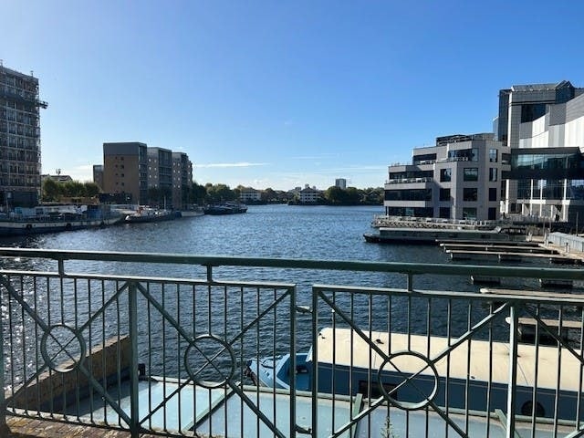 17 Pepper St, London for sale - Building Photo - Image 3 of 3