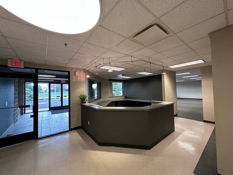 2973 Dormax St SW, Grandville, MI à louer - Photo du bâtiment - Image 3 de 10