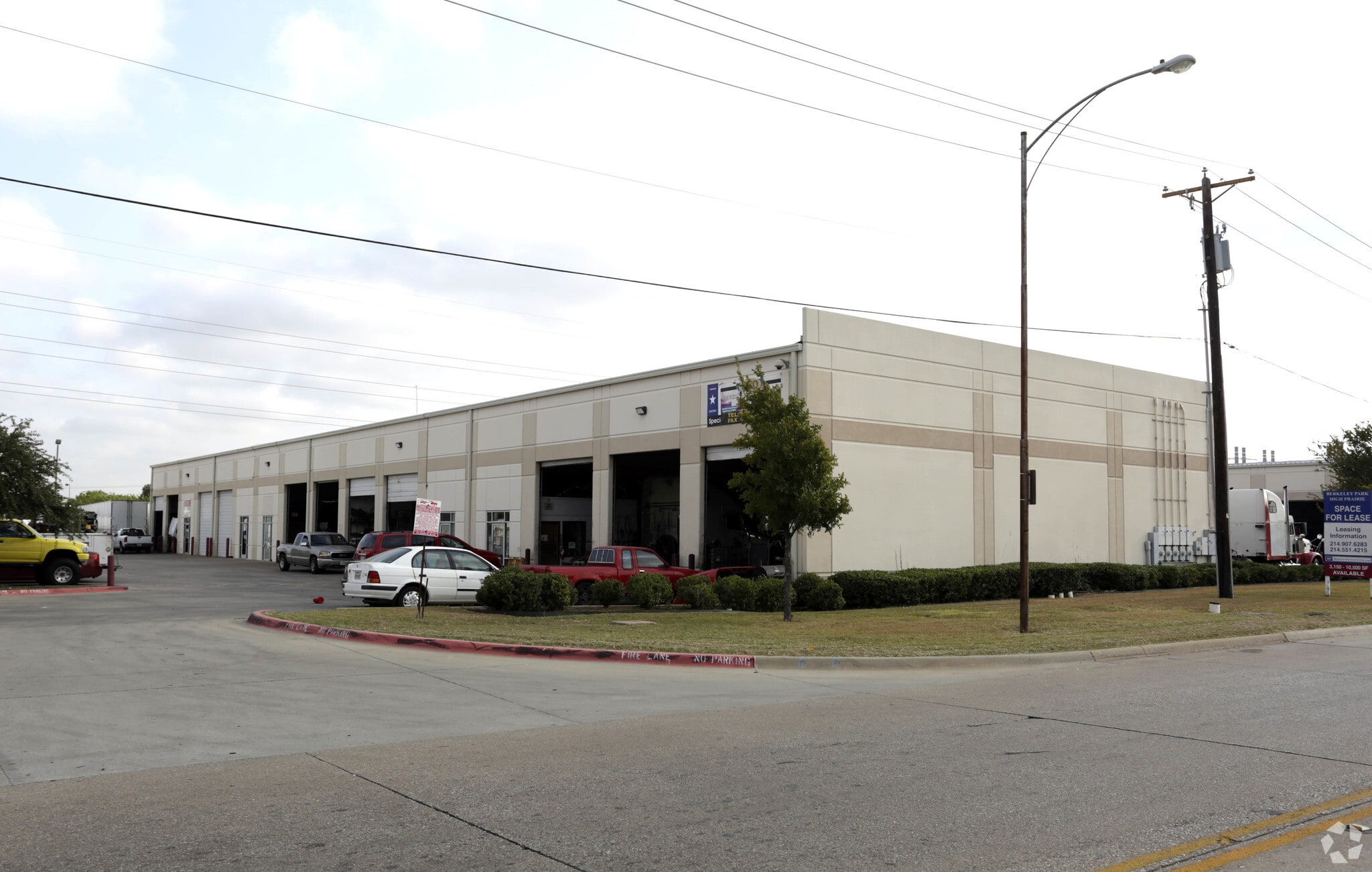 1830 High Prairie Rd, Grand Prairie, TX for lease Primary Photo- Image 1 of 8